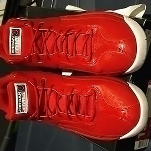 Jordan Jumpman Team 1 "UC"